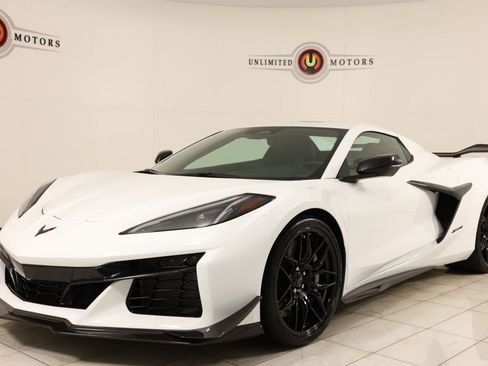 Used 2025 Chevrolet Corvette Z06 w/ Z07 Performance Package image 40