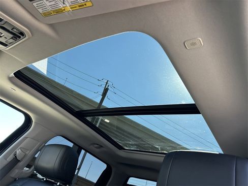 Used 2023 Toyota Tundra Limited image 28