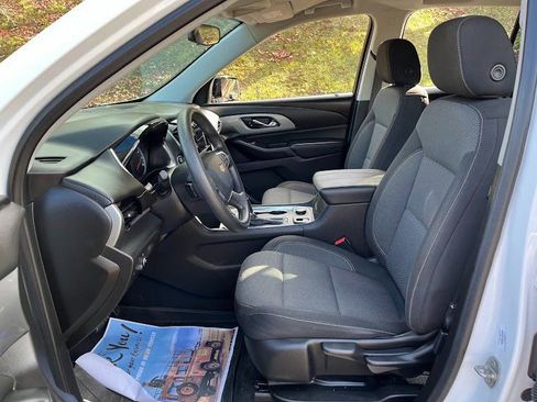 Used 2020 Chevrolet Traverse LS image 8