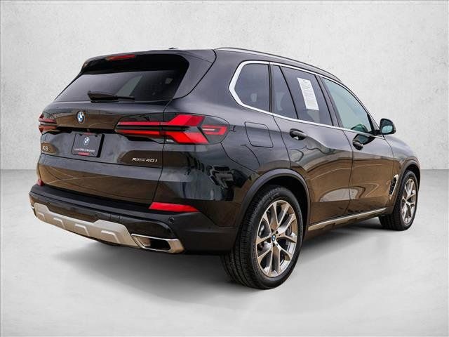 Used 2024 BMW X5 xDrive40i w/ Premium Package AWD/4WD image 5
