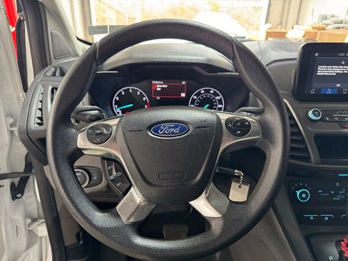 Used 2019 Ford Transit Connect XL FWD image 18