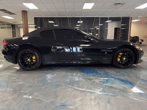 Used 2015 Maserati GranTurismo Sport RWD image 36