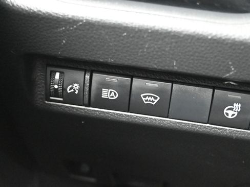 Used 2023 Toyota RAV4 SE w/ Weather & Moonroof Package AWD/4WD image 19