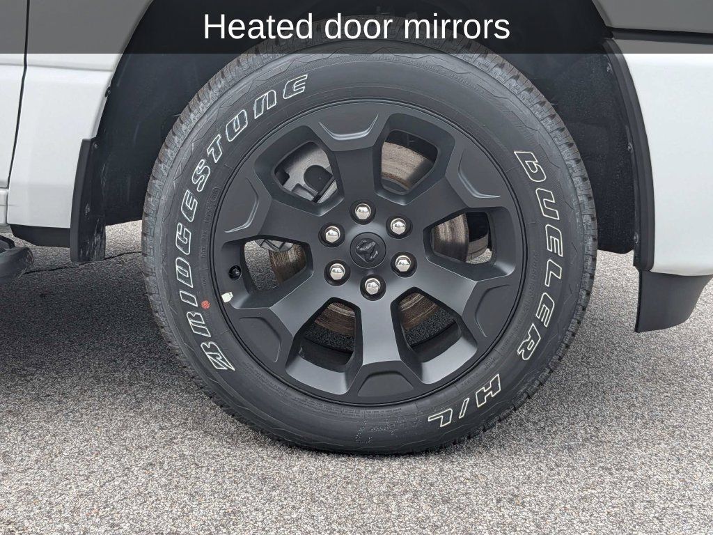 New 2026 RAM 1500 Express AWD/4WD image 13