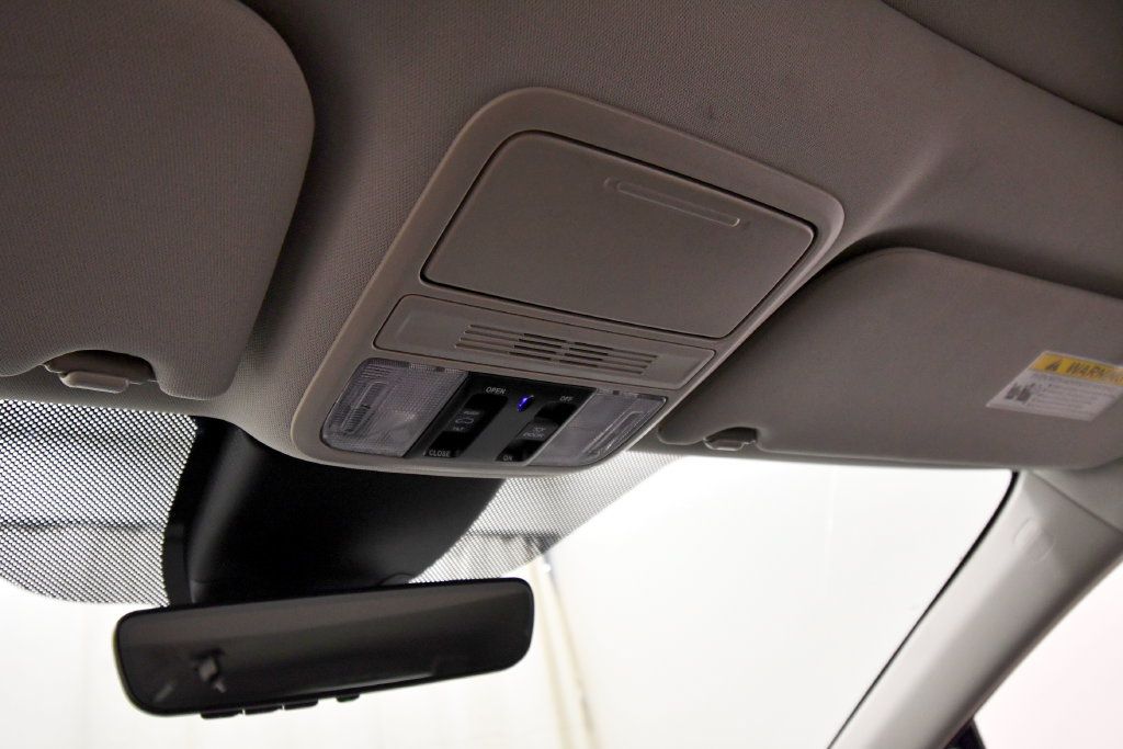 Certified 2025 Honda Odyssey EX-L image 28