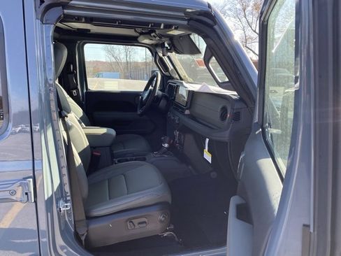 New 2026 Jeep Gladiator Mojave image 28