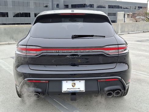 Used 2025 Porsche Macan image 9