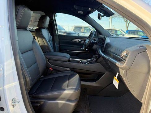 New 2026 Chevrolet Traverse LT w/ Driver Confidence Package FWD image 31