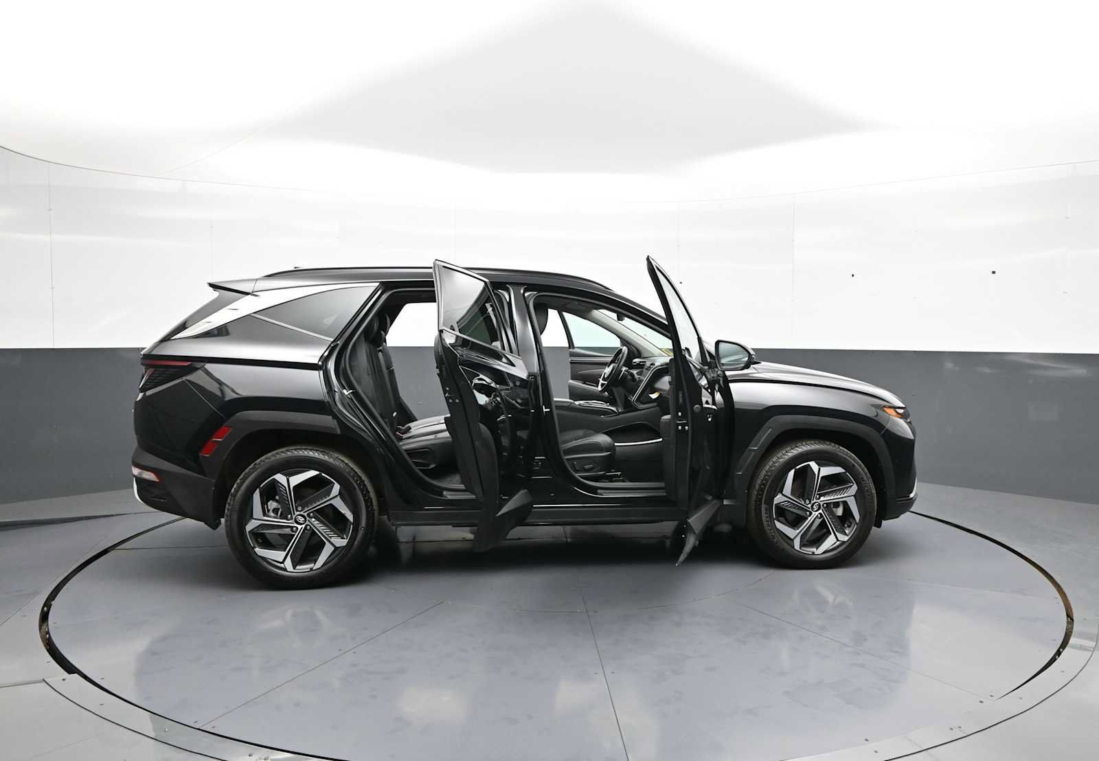 Certified 2024 Hyundai Tucson Limited AWD/4WD image 45