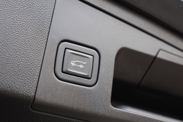 Used 2023 Cadillac XT4 Sport AWD/4WD image 37