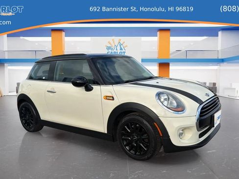 Used 2017 MINI Cooper 2-Door Hardtop FWD image 14