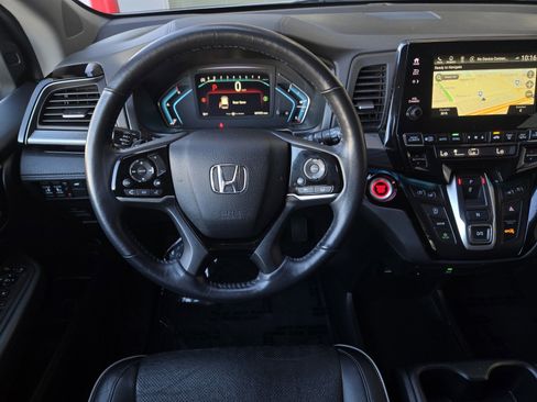 Used 2022 Honda Odyssey Elite image 13