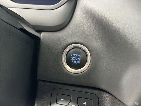 Used 2024 Toyota Tundra Platinum image 21