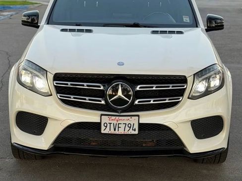 Used 2017 Mercedes-Benz GLS 550 4MATIC image 4