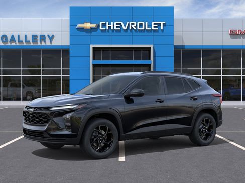 New 2026 Chevrolet Trax LT image 2