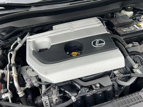 Used 2021 Lexus UX 200 w/ Accessory Package (Z1) image 33