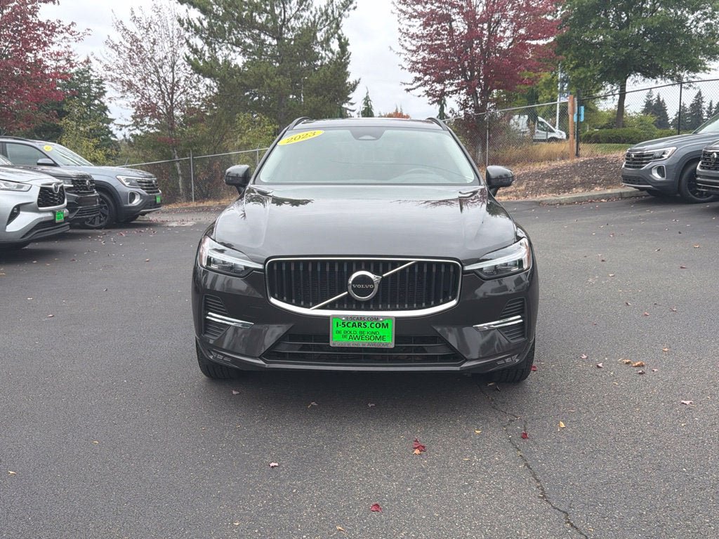 Used 2023 Volvo XC60 B5 Core AWD/4WD image 3