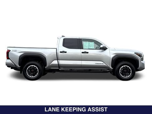 Used 2024 Toyota Tacoma TRD Off-Road w/ TRD Off Road Upgrade Package AWD/4WD image 5