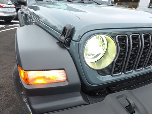 New 2026 Jeep Wrangler Unlimited Sport AWD/4WD image 27