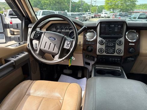Used 2016 Ford F250 Lariat w/ Lariat Ultimate Package AWD/4WD image 8