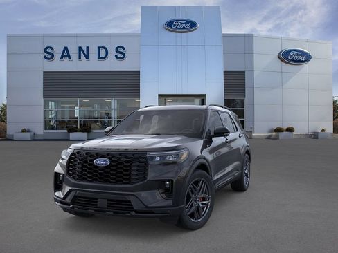 New 2026 Ford Explorer ST-Line w/ ST-Line Street Pack AWD/4WD image 2