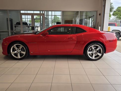 Used 2010 Chevrolet Camaro SS w/ RS Package RWD image 4