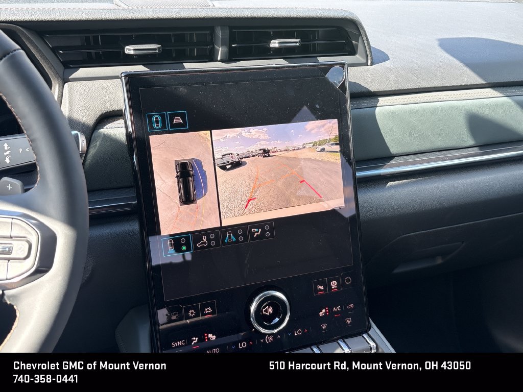 New 2027 GMC Terrain AT4 w/ Technology Package II AWD/4WD image 24