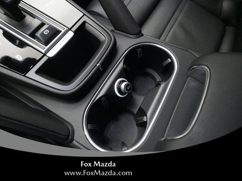 Used 2019 Porsche Cayenne image 17