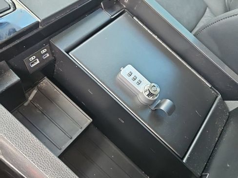 Used 2023 Toyota Tundra Limited w/ Power Package RWD image 19