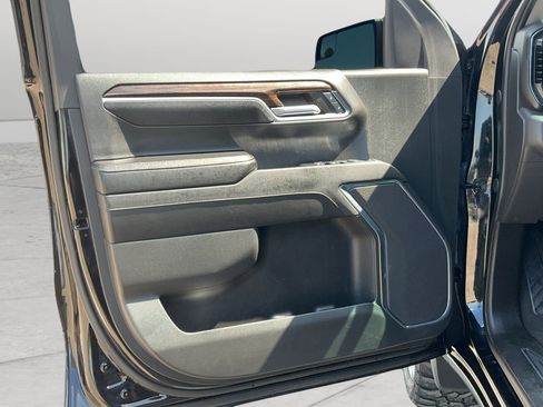 Used 2024 GMC Sierra 1500 Elevation RWD image 18
