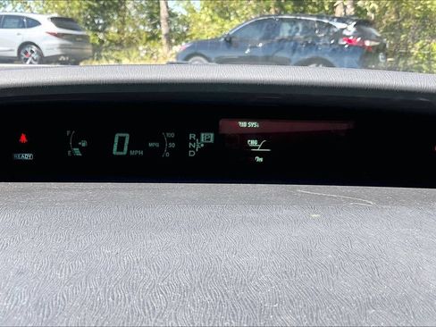 Used 2015 Toyota Prius Four FWD image 27