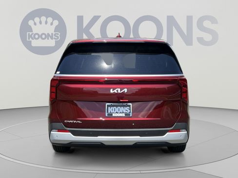 New 2026 Kia Carnival FWD image 5