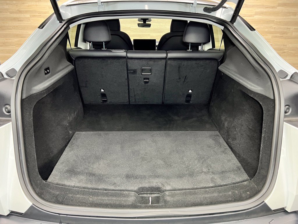 Used 2026 Tesla Model Y Long Range RWD image 20