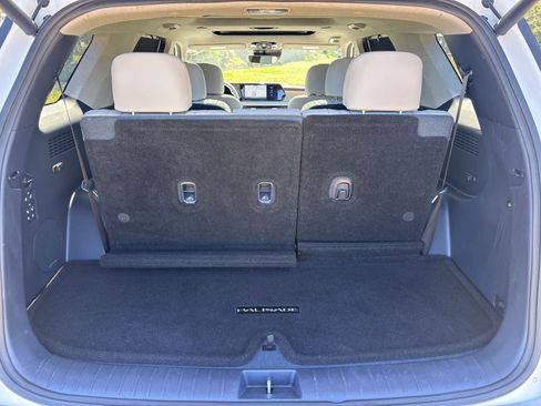 Used 2023 Hyundai Palisade Limited w/ Cargo Package image 37