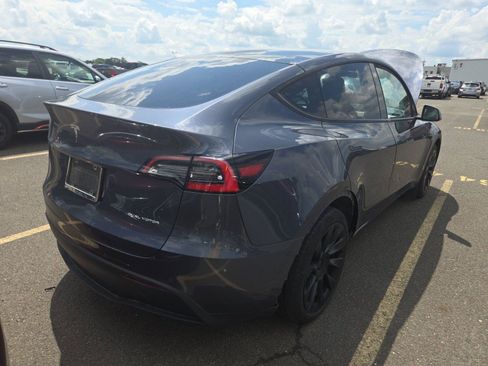 Used 2021 Tesla Model Y Long Range AWD/4WD image 3
