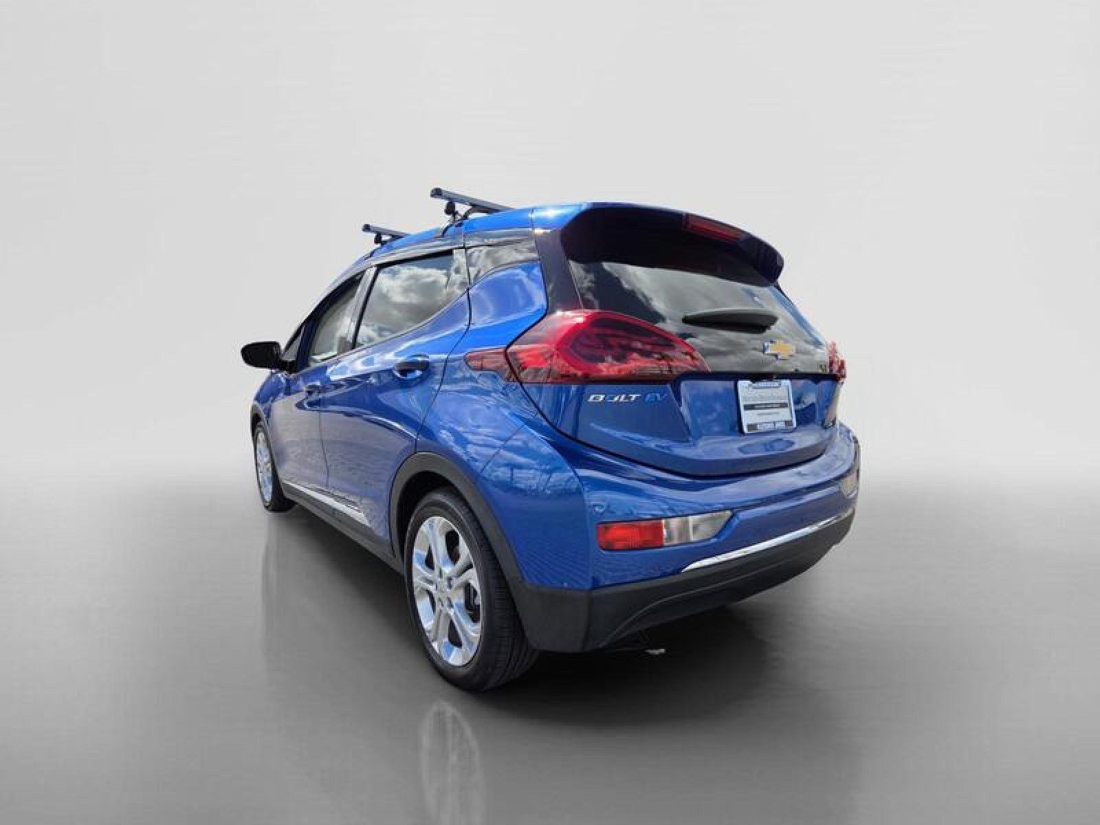Used 2020 Chevrolet Bolt LT FWD image 3