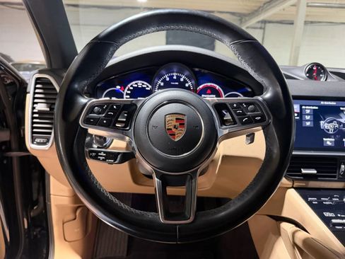 Used 2019 Porsche Cayenne AWD/4WD image 13