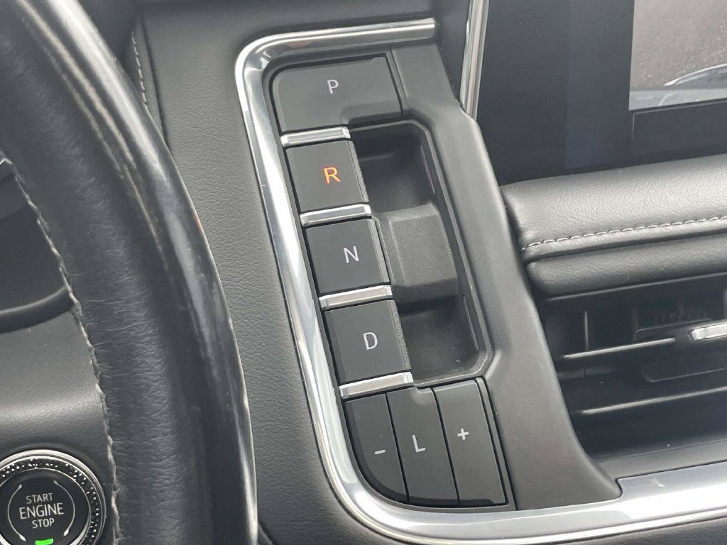 Used 2023 Chevrolet Tahoe Z71 AWD/4WD image 32