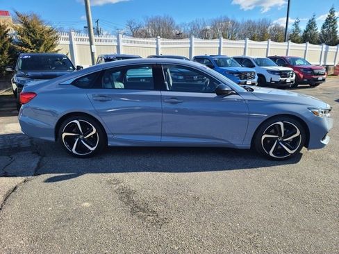 Used 2022 Honda Accord Sport image 12
