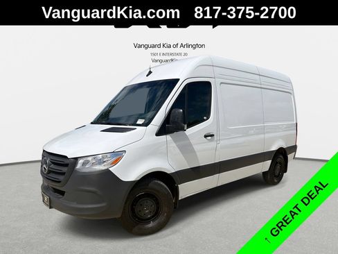 Used 2025 Mercedes-Benz Sprinter 2500 image 1