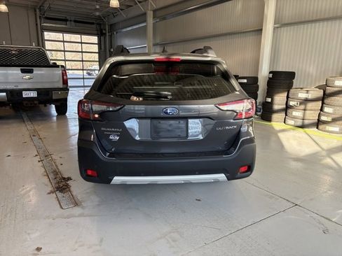 Used 2023 Subaru Outback Limited image 4
