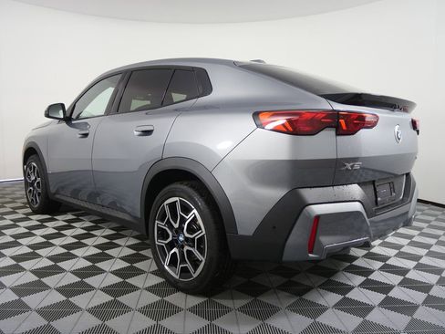 Certified 2025 BMW X2 xDrive28i AWD/4WD image 5