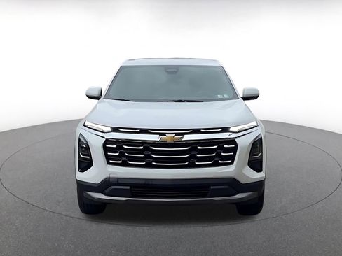 Used 2025 Chevrolet Equinox LT FWD image 4