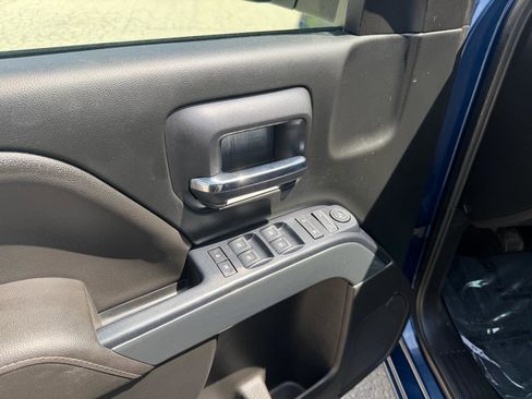 Used 2018 Chevrolet Silverado 1500 LT w/ All Star Edition AWD/4WD image 9