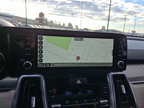 Used 2023 Kia Sorento SX Prestige image 18