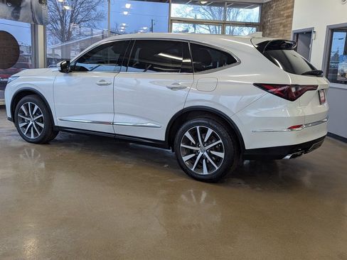 Used 2025 Acura MDX w/ Technology Package image 2