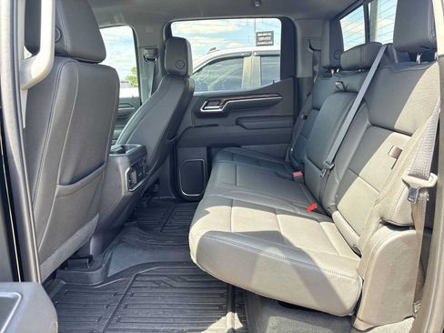 Used 2026 GMC Sierra 1500 SLT w/ SLT Premium Plus Package AWD/4WD image 25