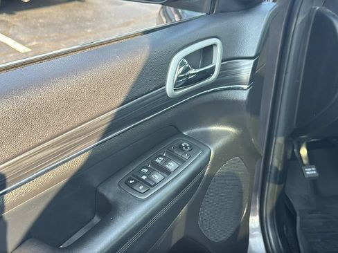 Used 2021 Jeep Grand Cherokee Limited w/ Luxury Group II AWD/4WD image 12