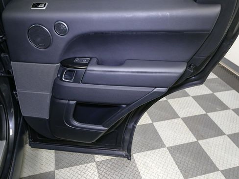 Used 2020 Land Rover Range Rover Sport HSE Dynamic image 24