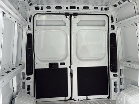 Used 2026 RAM ProMaster 2500 w/ Convenience Group FWD image 24